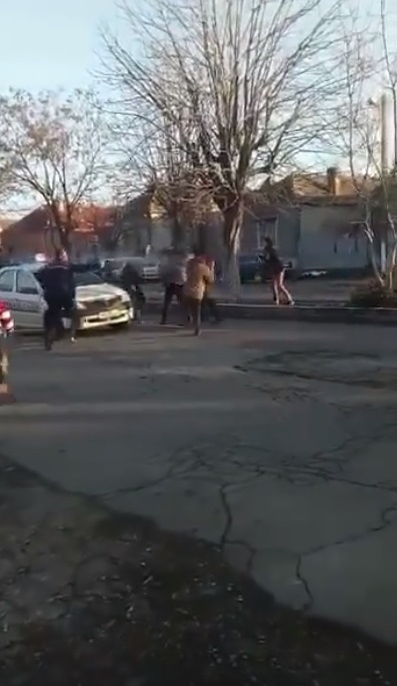 Bătaie generală pe străzile din Calafat