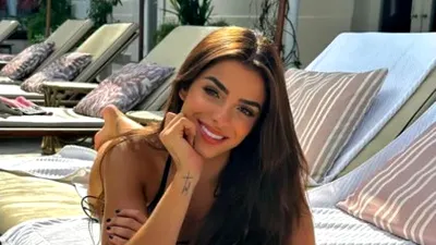 FOTO. Imagini incendiare cu cea mai sexy voleibalistă din lume! Și-a făcut cont cu poze plătite pentru clienții fideli