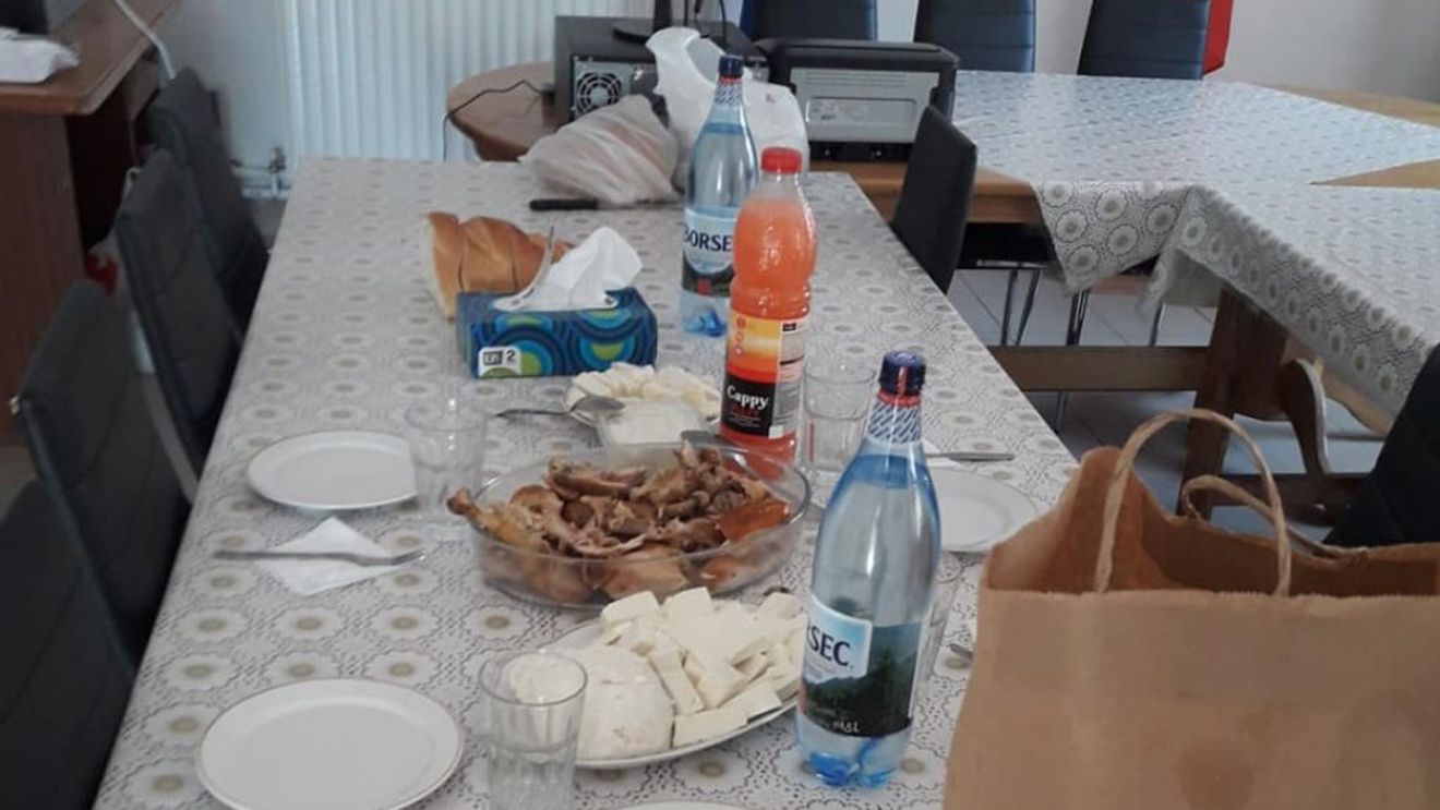 Petrecere de zile mari în Primăria din Puiești! Sărbătorită, doamna…Greșală