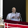 Papa Leon are probleme de sănătate. Medicii i-au depistat o mică formațiune la plămân