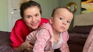 Emily Burghelea, de urgență la spital cu fetița ei: ”Mi-a fost frică toată noaptea că o să se sufoce”