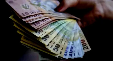Românii care iau primă de MURĂTURI! Cine încasează extra 2.000 de lei