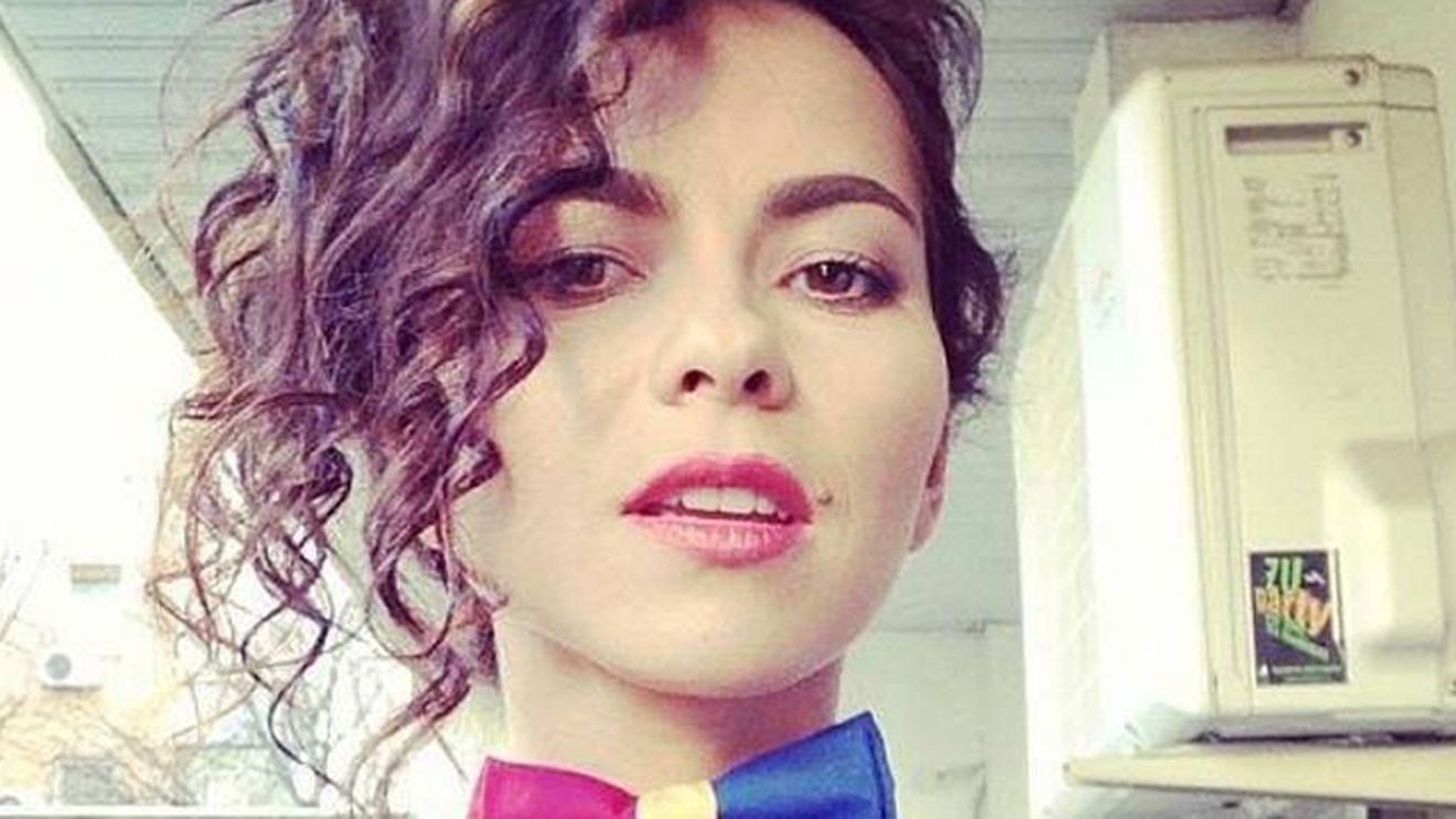 Face ce face si tot in compania fostului ajunge! Vezi ce cantareata inca il mai viziteaza pe barbatul cu care s-a iubit 10 ani!