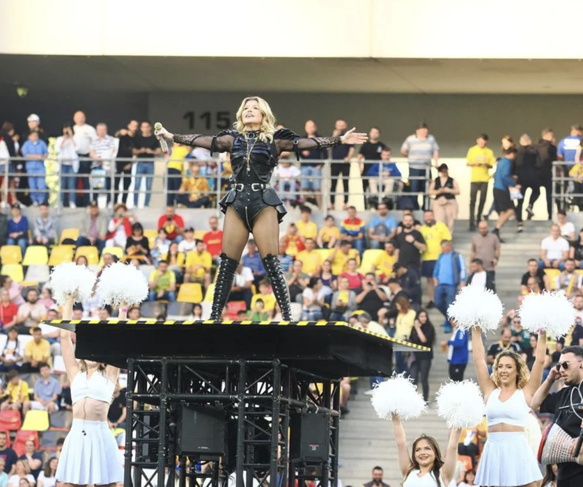Loredana Groza pe Arena Națională/foto: Social media