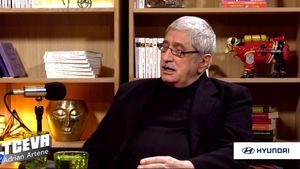 Jean Paler a lucrat în barurile de noapte alături de Carmen Harra. Dezvăluiri la ALTCEVA cu Adrian Artene: ”Mergeam să-i distrez, să fac bani”