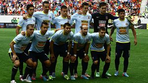 Cand Gigi nu e acasa, Adelina Pestritu se bucura... in loja! Ce nu s-a vazut la TV la meciul dintre Steaua si FC Brasov