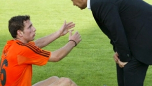 Razvan Rat si medicul echipei Shahtior Donetk au venit sa-l viziteze pe Mircea Lucescu!