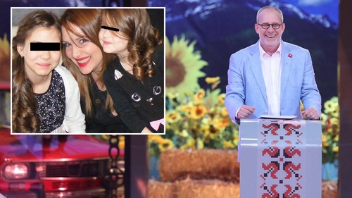 Soția lui Florin Busuioc a plecat de urgență spre Craiova. Ce s-a întâmplat în curtea spitalului în care e internat prezentatorul TV