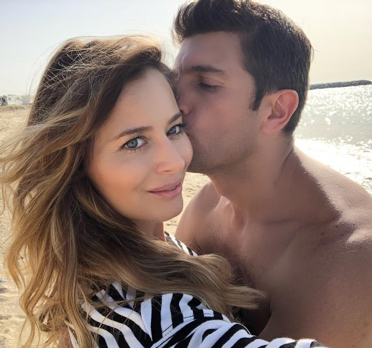 Laura Cosoi se pregătește să devină mămică, dar a făcut un anunț important: “Ziua în care…“