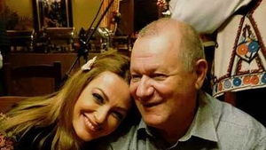 Propunerea anului vine de la Țânțăreanu: ”Ai o vilă gratis dacă...” Este vorba de înșelat în căsnicie