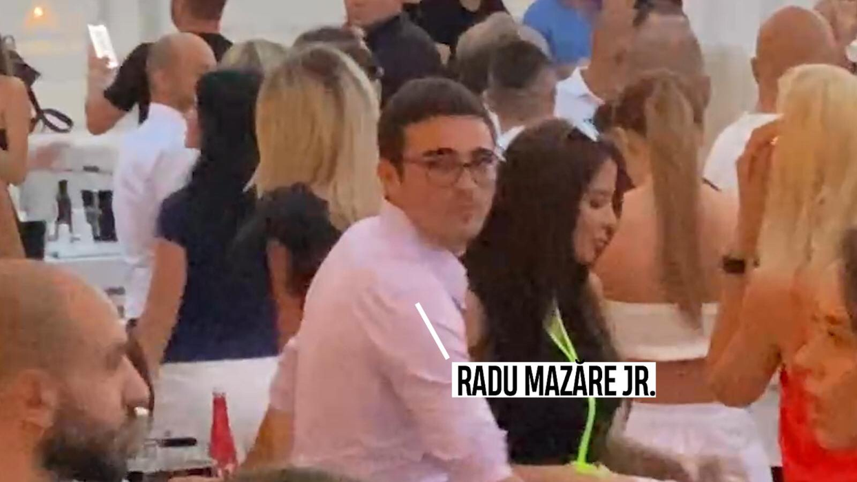 Tânărul și iubita au petrecut în club acum două weekenduri
