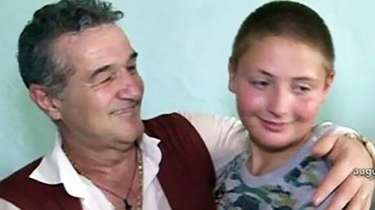 Ce s-a ales de „băiatul” lui Gigi Becali. Transformarea uluitoare a lui Marian la 11 ani distanță de momentul în care apărea alături de milionar