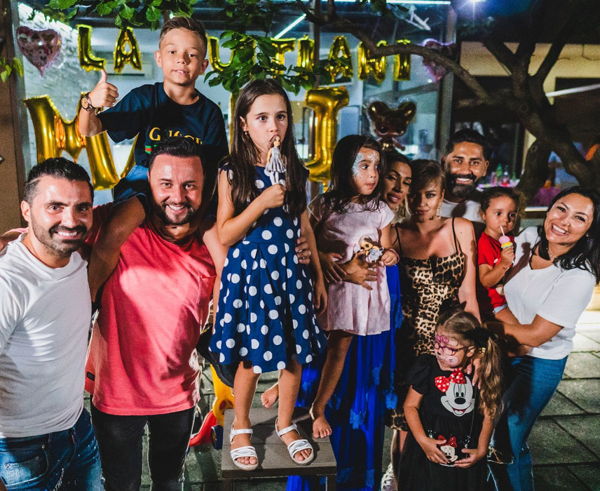 Imaginile momentului în showbiz! Connect-R și Misha, filmați în ipostaze tandre la 1 an de la anunțul divorțului! Andra i-a dat de gol