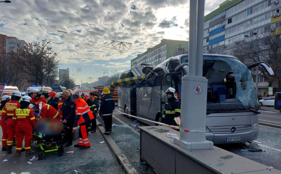 Accident grav în București, la intrarea în pasajul Unirii, pe 23 decembrie 2022