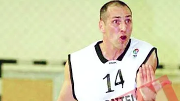 Baschetbalistii Isi trag site