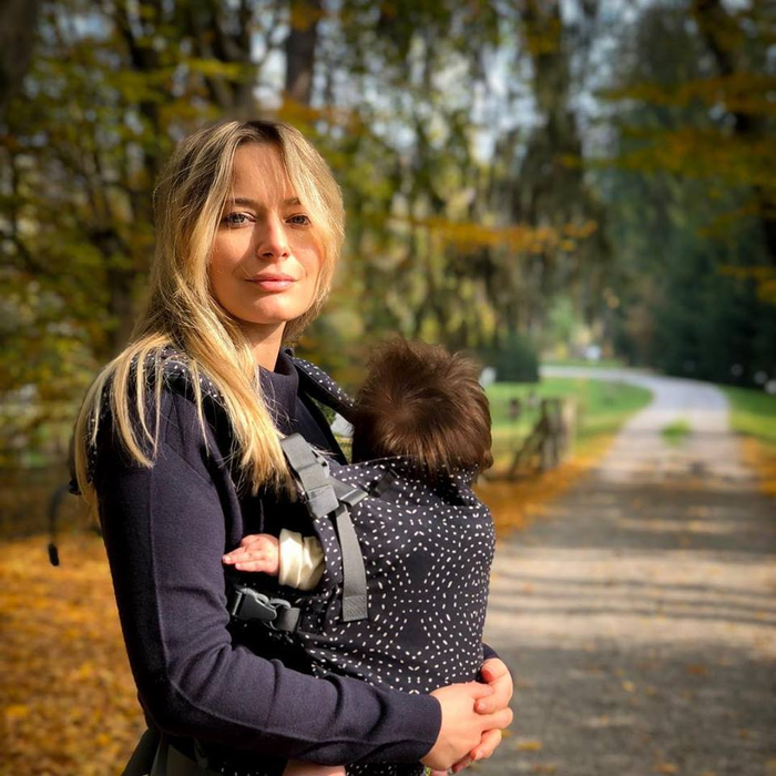 Laura Cosoi va face Revelionul în Maldive! Vedeta își va lua și fetița cu ea