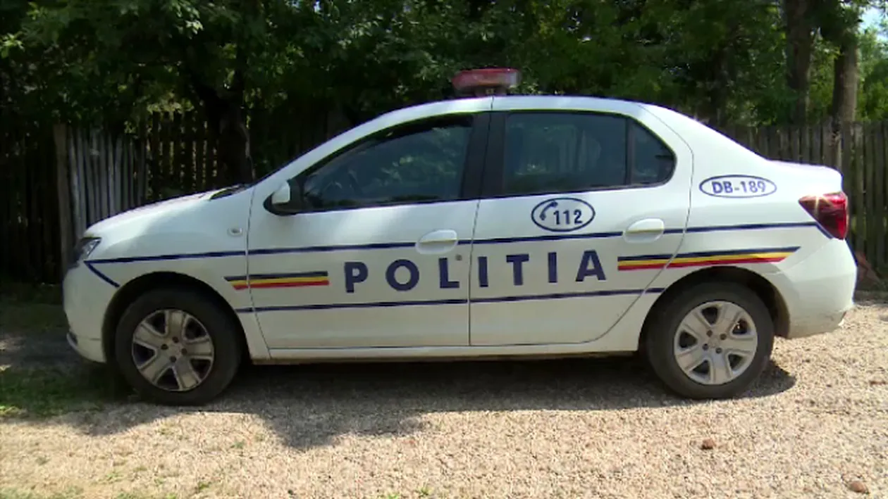 Un șofer beat, urmărit ca-n filme de polițiști prin Bacău. Cursa a continuat și printr-un lan de porumb