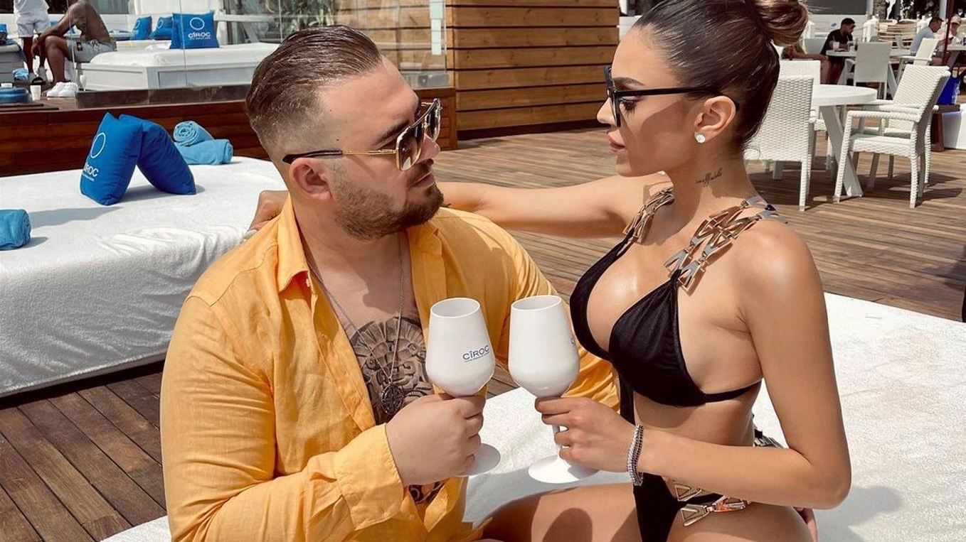 Karmen Simionescu, experienţă neplăcută în vacanţă. Cum au reuşit prietenii să îi strice planurile artistei