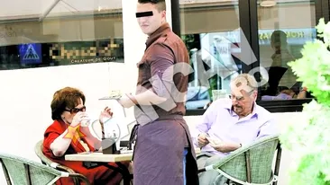 Constantinescu se hidrateaza ca un model - A preferat sa se racoreasca cu o apa plata in loc de un tap cu bere