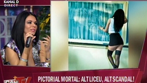 VIDEO Andreea Bododel, despre pictorialul in care a aparut in rol de profesoara sexy: "Daca stiam ca se ajunge aici, nu mai faceam acele poze"
