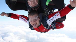 Accident aviatic la Zărneşti! Un spion militar român s-a prăbuşit cu paraşuta