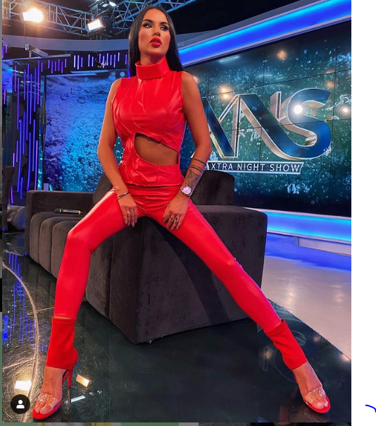 Daniela Crudu a repetat scena sărutului cu Bianca Drăgușanu! Momente incendiare cu o brunetă misterioasă GALERIE FOTO HOT