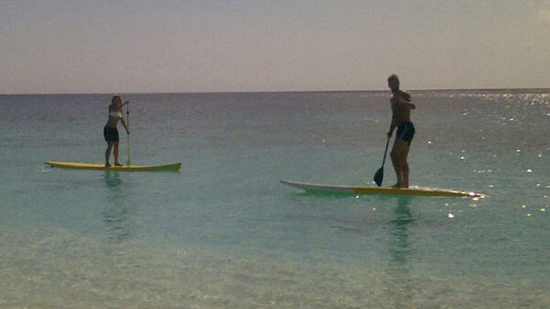 Shakira si Pique la surf! Vezi cea mai recenta fotografie postata pe site-urile de socializare