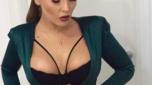 OANA RADU stârneşte imaginaţia bărbaţilor în mediul virtual! Fotografia extrem de sexy care a lăsat fanii fără cuvinte