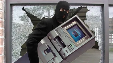 Poliția Capitalei: Peste 350.000 de lei au fost furați din bancomatul aruncat în aer luni dimineața