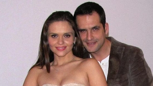 Madalin Ionescu a innebunit cand a vazut imaginile acestea! Cristina Siscanu, obligata sa se sarute cu Mircea Solcanu!