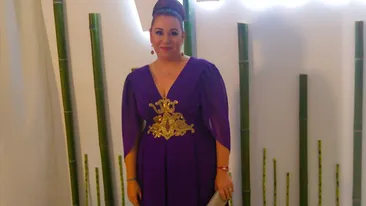 Mulţi au râs de greutatea ei, dar ei nici că-i pasă! Cum a apărut OANA ROMAN la plajă, în costum de baie!