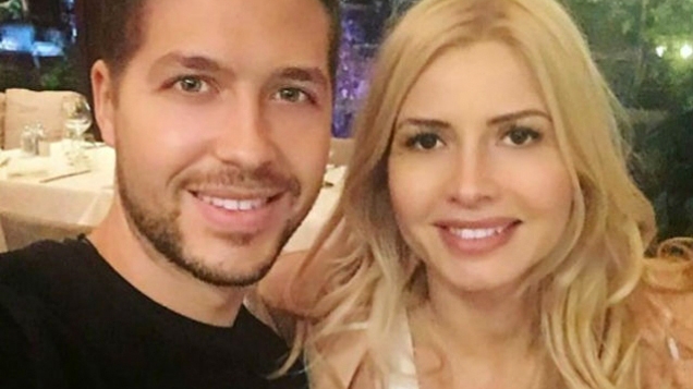 George se pregăteşte să devină tătic! A plecat cu soţia la spital!