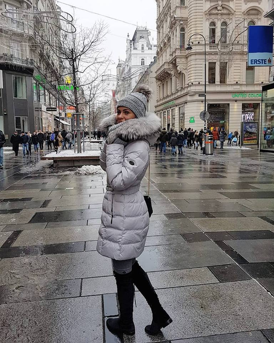 Ioana Tufaru dă de pământ cu Hannelore Ulrich de la “Insula iubirii”! Spune că știe adevărul