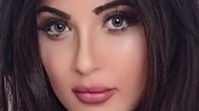 E incredibil ce a făcut un model pentru a-i îndeplini o dorinţă iubitului său decedat! Cât a costat-o totul