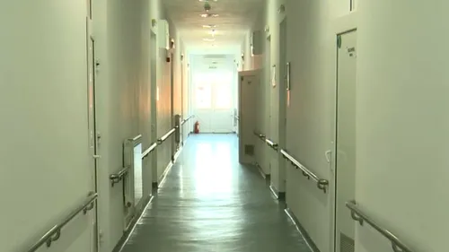 Un bărbat din Turda a fugit din spital când a aflat că are COVID-19. Explicațiile sunt halucinante