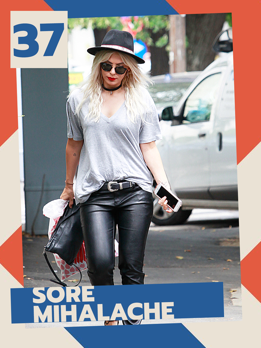 TOP 40 sexy-vedete cu pantalonii care le pocnesc pe posterior! Asta da bătălie pentru podium!