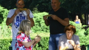 Asta-i pohta ce-a pohtit! Plecarea lui Latovlevici de la Steaua, negociata pe o banca, in parc! Imagini incredibile!