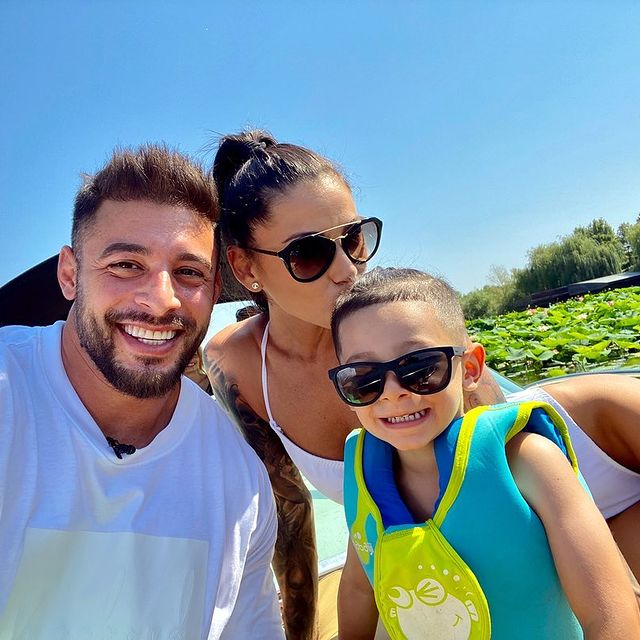 Roxana Vancea este mămică cu normă întreagă pentru Milan / Sursă foto: Instagram