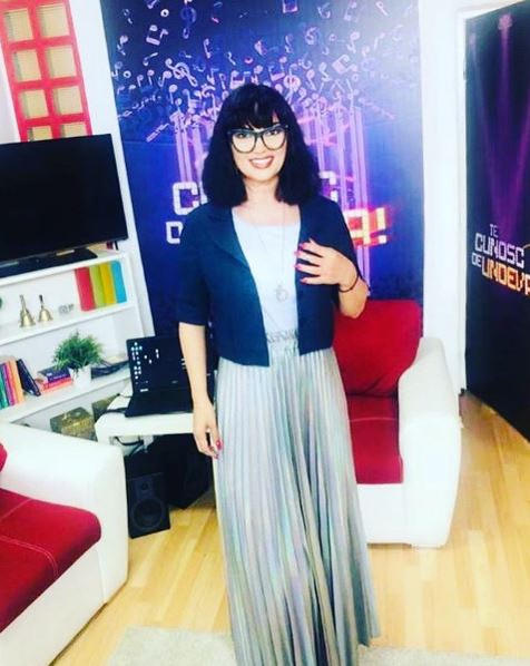 Ozana Barabancea, doar în bustieră, rupe în două sala de sport la 50 de ani!