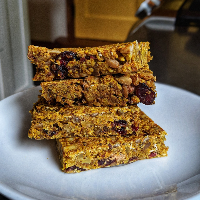 Batoane de cereale/granola (sursă foto:pixabay)