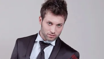 Bote are un nou fiu! Uite-l pe bacauanul care ii seamana leit