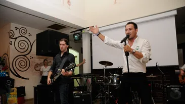 Stefan Stan a ajuns sa castige mai mult decat Lori si Banica. I s-au oferit 11.000 de euro pentru o cantare