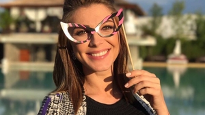 ILINCA VANDICI, cea mai sexy mămică! Cum arată vedeta într-o rochie scurtă, la nici două săptămâni de când a născut