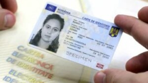 Cartea de identitate se transformă în ”pix digital”. Cum vei semna documentele de acum, dacă ai actul electronic