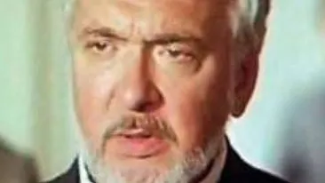 Cum a putut sa ii raspunda fata unui actor celebru de la noi celui care i-a dat o sansa in viata!