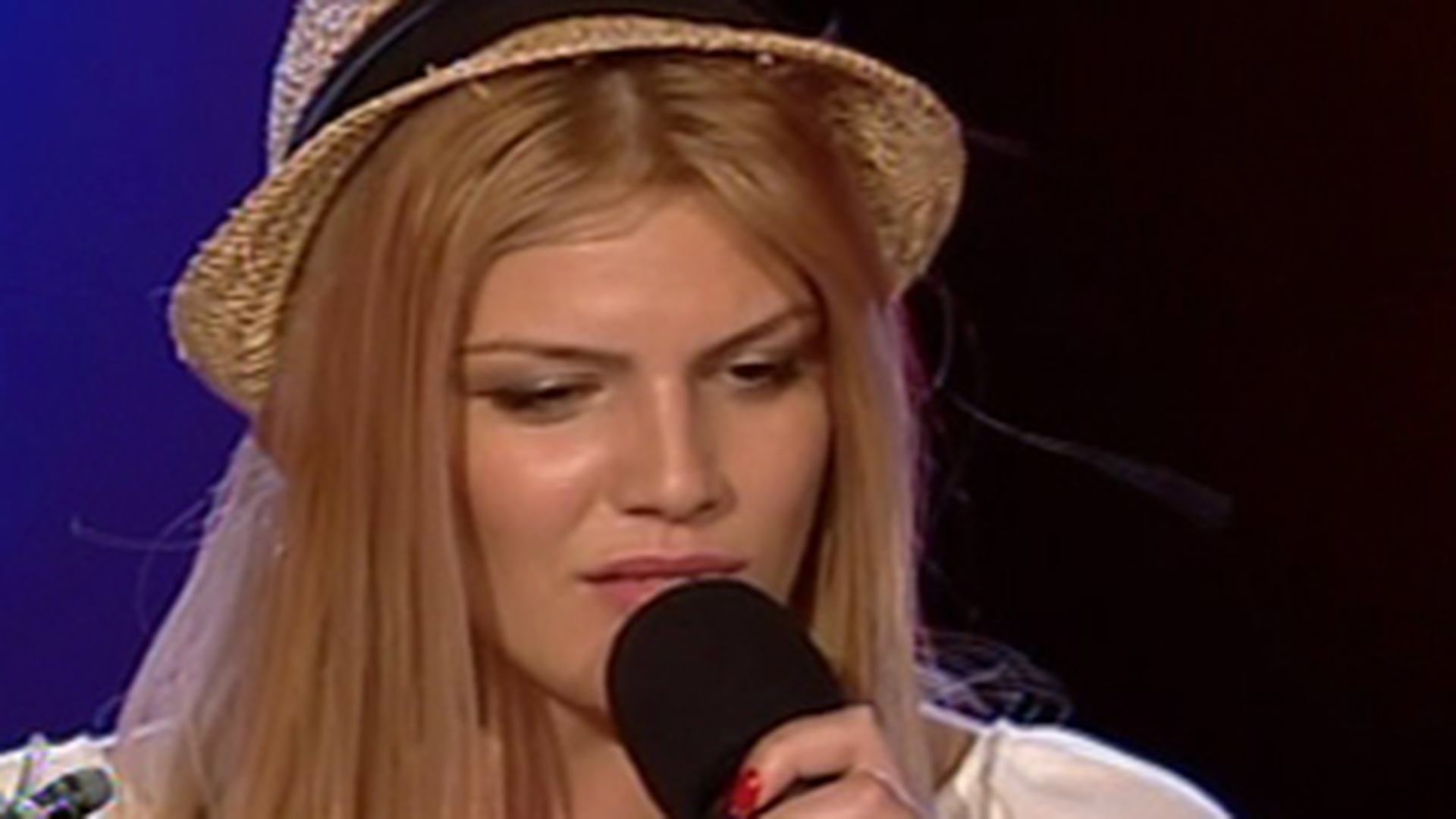 O fosta componenta Candy, la Vocea Romaniei! VEZI daca a ales-o vreun membru al juriului