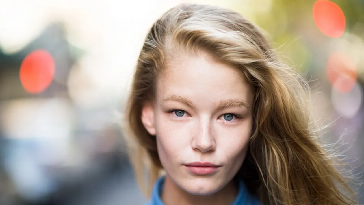 S-a intamplat la o prezentare de moda! Ce a facut un model pe podium! Sunt atat de mandra de mine