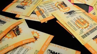 SUA are un nou bogatas! Premiul de 640 de milioane de dolari al loteriei a fost castigat!