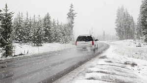 Iarnă în aprilie! Strat de zăpadă de 20 cm în România. Meteorologii anunță ploi torențiale și ninsori