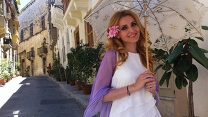 Fotografia facuta de Alina Sorescu in ziua in care fiica ei a implinit 3 luni. Imaginea a emotionat sute de oameni: "Frumos"